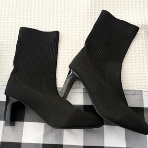 Elegant Black Women's Knit Ankle Boots